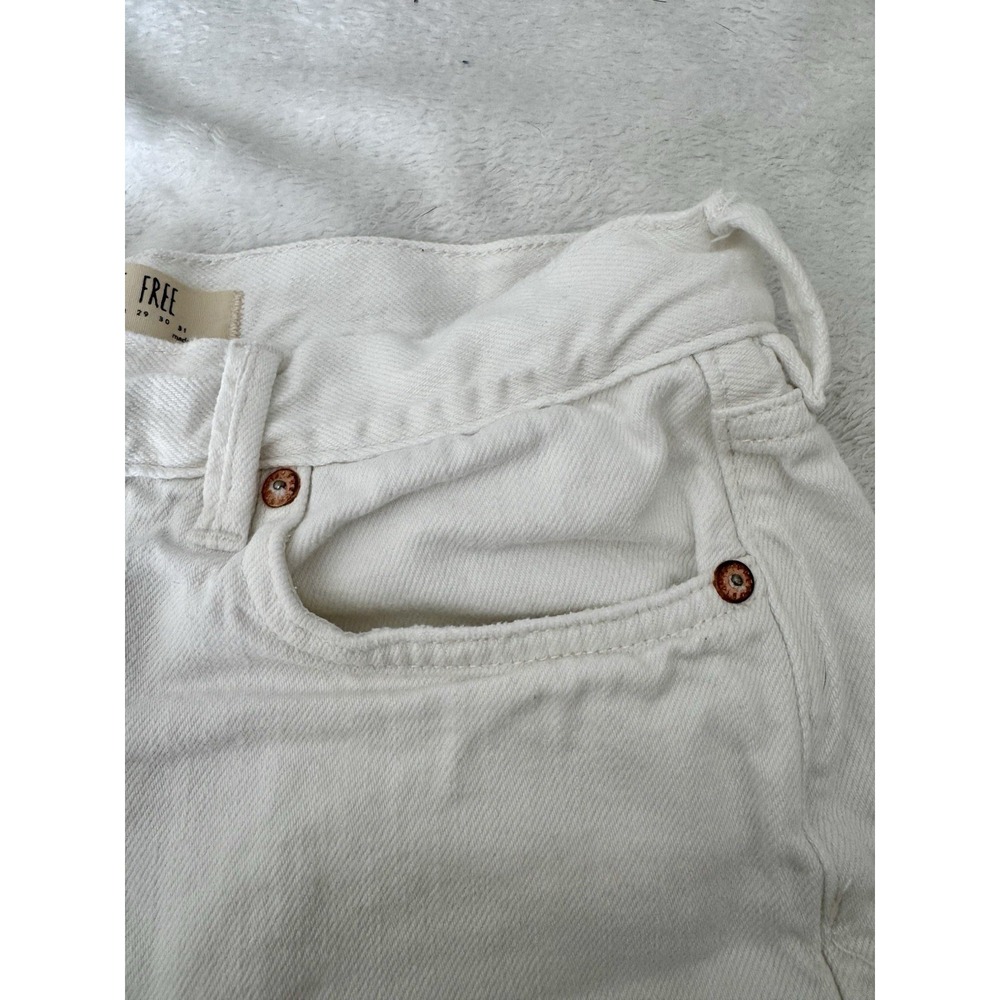 Free People Women's White Denim Loving Good Vibrations Cut Off Shorts Size 27‎ - Picture 5 of 12